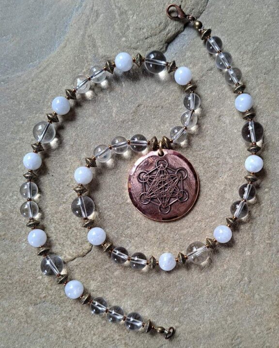 Metatron-Anhänger - spiritueller Schmuck als Heilsteinkette - im Boho-Stil