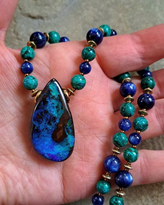 Boulderopal Anhänger Edelsteinkette Heilsteinschmuck