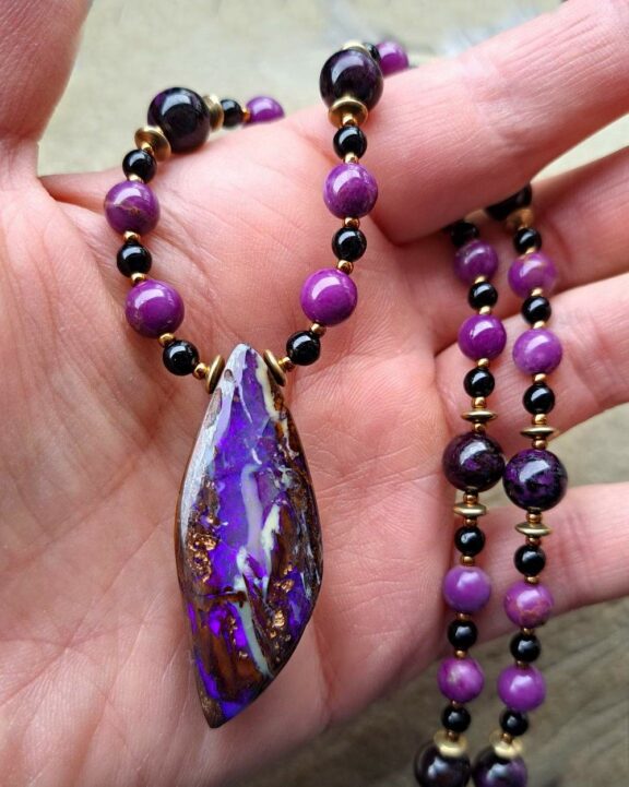 Boulderopal Anhänger Edelsteinkette Heilsteinschmuck