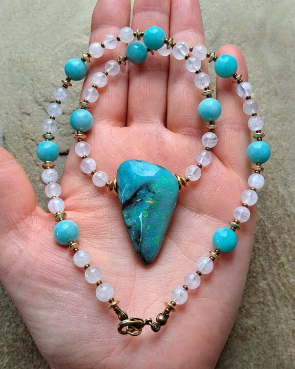 Boulderopal Anhänger Edelsteinkette Heilsteinschmuck