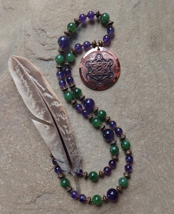 Heilige Geometrie Schmuck: Metatron-Anhänger an Kette aus Edelsteinperlen - im Boho-Stil
