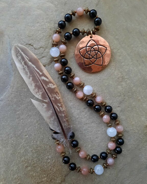 Sonnenstein Mondstein Turmalin Venus Venusblume Kette Talisman Kupferschmuck Schmuck Heilsteine