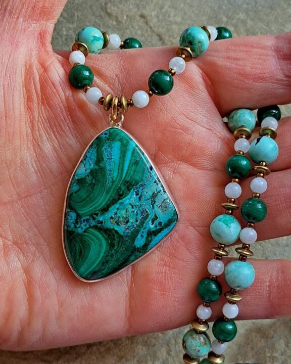 Chrysokoll-Malachit-Kette mit echten Heilsteinperlen - energetischer Schmuck