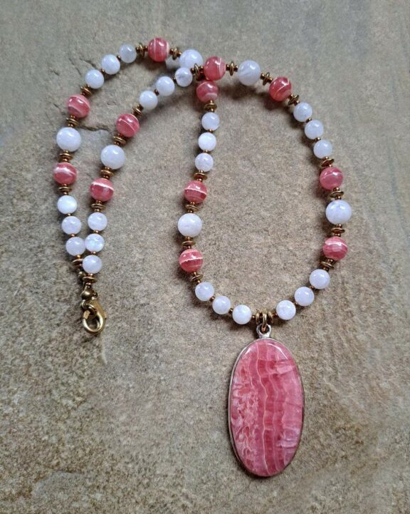 Rhodochrosit Amulett Anhänger Edelsteinkette Heilsteinschmuck
