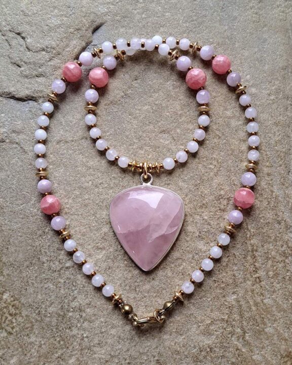 Rose quartz necklace with healing crystal beads of Rhodochrosite and Kunzite - spiritual jewelry