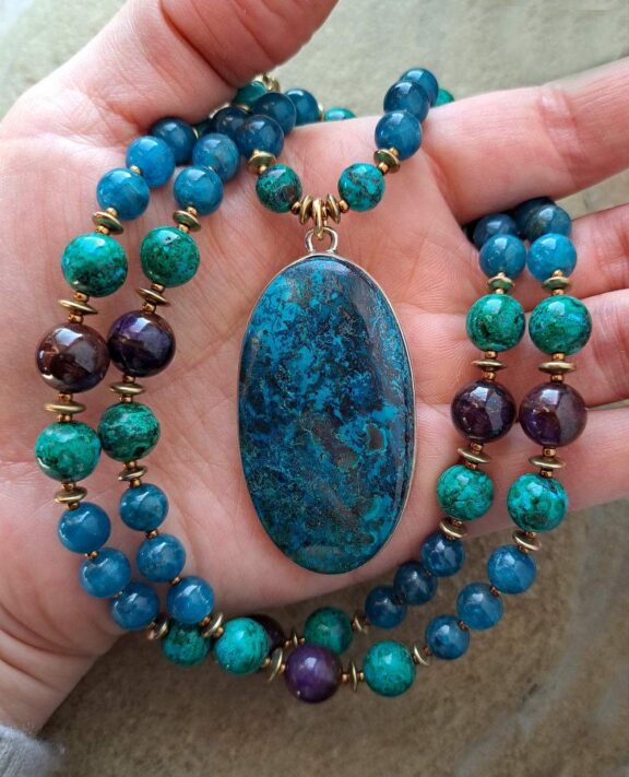Shattuckite necklace with crystal beads - talisman jewellery