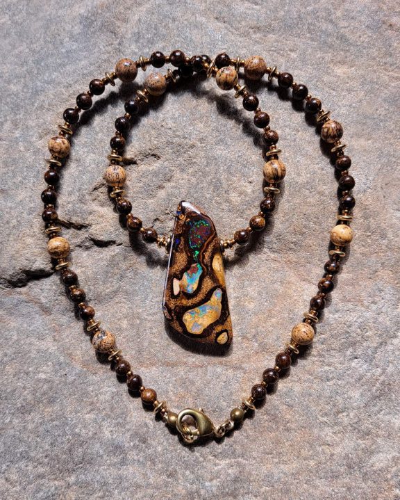 Boulderopal Anhänger Edelsteinkette Heilsteinschmuck