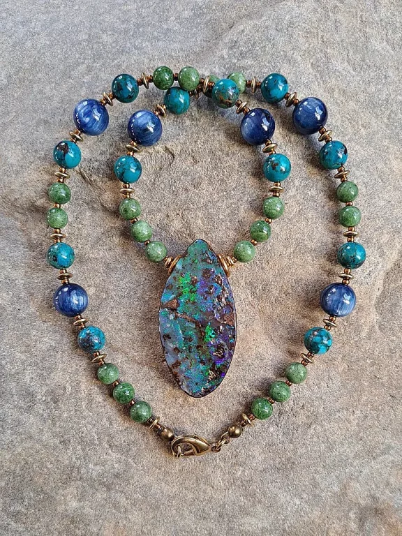 Boulderopal Anhänger Edelsteinkette Heilsteinschmuck