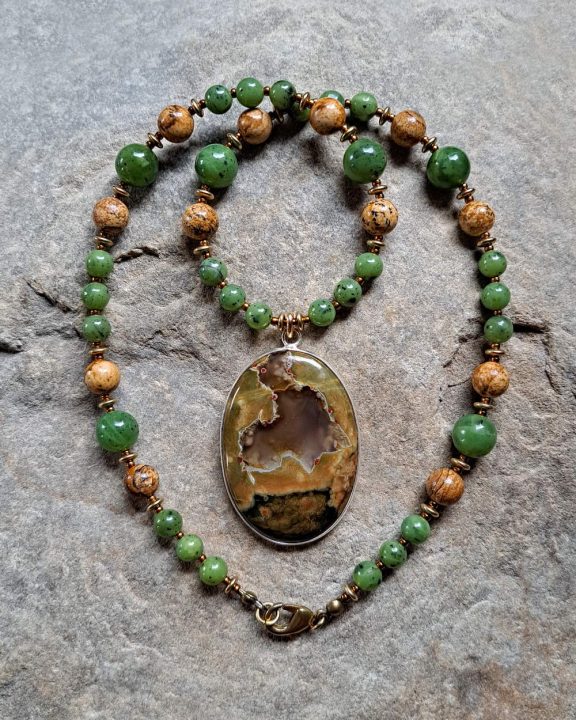 Nephrit nephrite Landschaftsjaspis Jaspis landscape jasper Rhyolithamulett Rhyolithkette Rhyolithanhänger rhyolite necklace rhyolite pendant rhyolite amulet Triquetra Ohm Aum Om Sternzeichen Sternentor Sonne Sonnenamulett Sonnenschmuck Einhornschmuck Einhorn Einhornkette Venusblume Drache Heilung Metatron Crop Circle Necklace Goddess of Love Healing Stones Crystals Venusflower protect Flower of Life Amulett Göttin Liebe Kette Halskette Heilsteine Lichtbringer Kupferschmuck Symbole Symbolschmuck Harmonie Zauberwesen Valentinstagsgeschenk Geschenk Hochzeitsgeschenk Edelsteinschmuck Edelsteinkette Edelsteinanhänger Heilsteinschmuck Heilsteinanhänger Glücksbringer Schutzsymbol Glückssteine Lebensblume Blume des Lebens Schutzengel Heilige Geometrie Kraftort Kraftorte Runen Futhark Vikings Germanen Vikinger Runenalphabet Runenschutzkreis Alternativschmuck Kelten Keltischer Schmuck Germanen Germanischer Schmuck Magie Baum des Lebens Yggdrasil Triskele Allverbunden Verbundenheit Dreieinigkeit Dreifaltigkeit Einheit Medizinrad Nornen Schicksalsnetz Skulds Netz Skuld Energie Heilsteine Spiegelamulett Sternzeichen Rune Triskele Hochzeitsschmuck Dirndlschmuck Trachtenschmuck Jewellery Pentagram Schutzamulett medicine wheel runes Sonnenamulett Amulett Anhänger Kornkreis Kornkreis Crop circle Unicorn Aquarius Age of Aquarius Neuzeit Neues Zeitalter Celtic jewellery magic Magie Liebe des Lebens göttlich devine Sternzeichenschmuck Opalschmuck Kristall Lemuria Atlantis Silberfassung silbergefasst mystic beeing Hochzeitsschmuck Hochzeitschmuck Heilenergien healingenergies healing energies Metatronwürfel Engelarbeit Engelenergie Steinenergie Energiedersteine Engel Seraphim Yogawerkzeug Yogatool Yogatools Reikiitools Reikiitool Reikitool Reikitools Lichtbringer Triquetra Zodiac Star Gate Sun Sun Amulet Sun Jewelry Unicorn Jewelry Unicorn Unicorn Necklace Venus Flower Dragon Healing Metatron Crop Circle Necklace Goddess of Love Healing Stones Crystals Venusflower protection Flower of Life Amulet Goddess Love Chain Necklace Healing Stones Light Bringer Copper Jewelry Symbols Symbolic Jewelry Harmony Magical Creatures Valentine's Day Gift Wedding Gift Gemstone Jewelry Gemstone Necklace Gemstone Pendant Healing Stone Jewelry Healing Stone Pendant Lucky charm Protection symbol Lucky stones Flower of life Flower of life Guardian angel Sacred geometry Place of power Places of power Runes Futhark Vikings Teutons Vikings Runic alphabet Rune protection circle Alternative jewelry Celts Celtic jewelry Germanic jewelry Magic Tree of life Yggdrasil Triskele All-connectedness Trinity Trinity unity Medicine wheel Norns net of fate Skulds net Skuld energy Healing stones Mirror amulet Zodiac sign Rune Triskele Wedding jewelry Dirndl jewelry traditional jewelry jewelry pentagram protective amulet medicine wheel runes sun amulet amulet pendant crop circle crop circle crop circle unicorn aquarius age of aquarius modern times new age celtic jewelry magic magic love of life divine devine zodiac jewelry opal jewelry crystal lemuria atlantis silver frame silver framed mystic beeing wedding jewelry wedding jewelry healing energies healingenergies healing energies metatron cube angel work angel energy Stone energy energy stones angel seraphim yoga tool yoga tool yoga tools reikiitools reikiitool reikitool reikitools light bringer