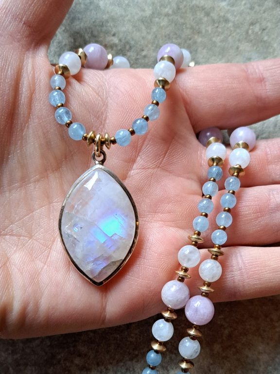 Mondsteinanhänger Mondsteinkette Mondsteinamulett Regenbogenmondsteinkette Regenbogenmondsteinanhänger Regenbogenmondsteinamulett rainbow moonstone pendant rainbow moonstone necklace rainbow moonstone amulet Aquamarin aquamarine weisser Labradorit weißer Labradorit white labradorite Kunzit kunzite Triquetra Ohm Aum Om Zodiac Star Gate Sun Sun Amulet Sun Jewelry Unicorn Jewelry Unicorn Unicorn Necklace Venus Flower Dragon Healing Metatron Crop Circle Necklace Goddess of Love Healing Stones Crystals Venusflower protect Flower of Life Amulet Goddess Love Chain Necklace Healing Stones Light Bringer Copper Jewelry Symbols Symbolic Jewelry Harmony Magical Creatures Valentine's Day Gift Wedding Gift Gemstone Jewelry Gemstone Necklace Gemstone Pendant Healing Stone Jewelry Healing Stone Pendant Lucky charm Protection symbol Lucky stones Flower of life Flower of life Guardian angel Sacred geometry Place of power Places of power Runes Futhark Vikings Teutons Vikings Runic alphabet Rune protection circle Alternative jewelry Celts Celtic jewelry Germanic jewelry Magic Tree of life Yggdrasil Triskele All-connectedness Trinity Trinity unity Medicine wheel Norns net of fate Skulds net Skuld energy Healing stones Mirror amulet Zodiac sign Rune Triskele Wedding jewelry Dirndl jewelry traditional jewelry jewelry pentagram protective amulet medicine wheel runes sun amulet amulet pendant crop circle crop circle crop circle unicorn aquarius age of aquarius modern times new age celtic jewelry magic magic love of life divine devine zodiac jewelry opal jewelry crystal lemuria atlantis silver frame silver framed mystic beeing wedding jewelry wedding jewelry healing energies metatron cube angel work angel energy stone energy energy stones angel Seraphim yoga tool yoga tool yoga tools reikiitools reikiitool reikitool reikitools light bringer Triquetra Ohm Aum Om Sternzeichen Sternentor Sonne Sonnenamulett Sonnenschmuck Einhornschmuck Einhorn Einhornkette Venusblume Drache Heilung Metatron Crop Circle Necklace Goddess of Love Healing Stones Crystals Venusflower protect Flower of Life Amulett Göttin Liebe Kette Halskette Heilsteine Lichtbringer Kupferschmuck Symbole Symbolschmuck Harmonie Zauberwesen Valentinstagsgeschenk Geschenk Hochzeitsgeschenk Edelsteinschmuck Edelsteinkette Edelsteinanhänger Heilsteinschmuck Heilsteinanhänger Glücksbringer Schutzsymbol Glückssteine Lebensblume Blume des Lebens Schutzengel Heilige Geometrie Kraftort Kraftorte Runen Futhark Vikings Germanen Vikinger Runenalphabet Runenschutzkreis Alternativschmuck Kelten Keltischer Schmuck Germanen Germanischer Schmuck Magie Baum des Lebens Yggdrasil Triskele Allverbunden Verbundenheit Dreieinigkeit Dreifaltigkeit Einheit Medizinrad Nornen Schicksalsnetz Skulds Netz Skuld Energie Heilsteine Spiegelamulett Sternzeichen Rune Triskele Hochzeitsschmuck Dirndlschmuck Trachtenschmuck Jewellery Pentagram Schutzamulett medicine wheel runes Sonnenamulett Amulett Anhänger Kornkreis Kornkreis Crop circle Unicorn Aquarius Age of Aquarius Neuzeit Neues Zeitalter Celtic jewellery magic Magie Liebe des Lebens göttlich devine Sternzeichenschmuck Opalschmuck Kristall Lemuria Atlantis Silberfassung silbergefasst mystic beeing Hochzeitsschmuck Hochzeitschmuck Heilenergien Metatronwürfel Engelarbeit Engelenergie Steinenergie Energiedersteine Engel Seraphim Yogawerkzeug Yogatool Yogatools Reikitools Reikitool Reikitool Reikitools Lichtbringer