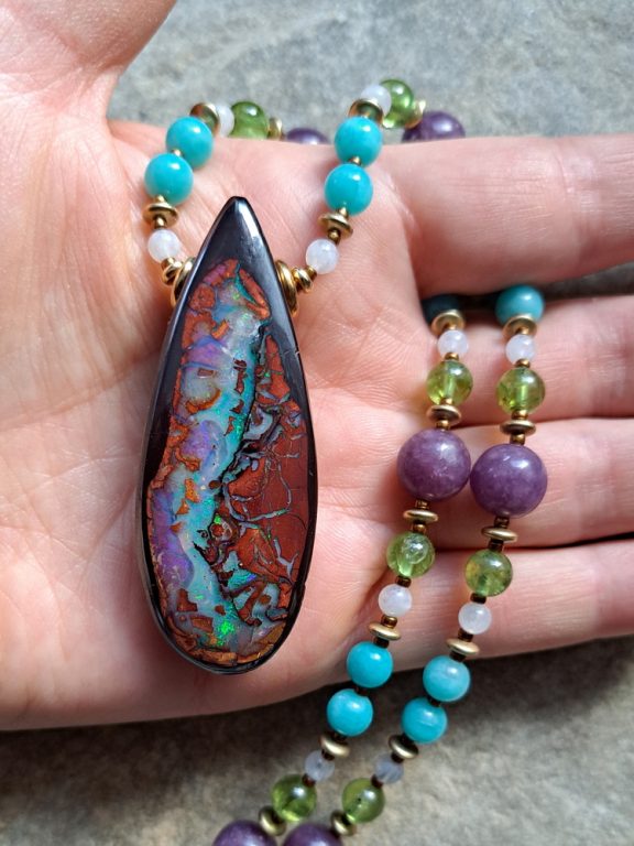 Boulderopal Anhänger Edelsteinkette Heilsteinschmuck