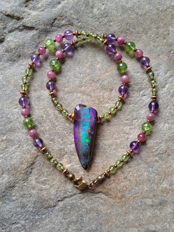 Boulderopal Anhänger Edelsteinkette Heilsteinschmuck