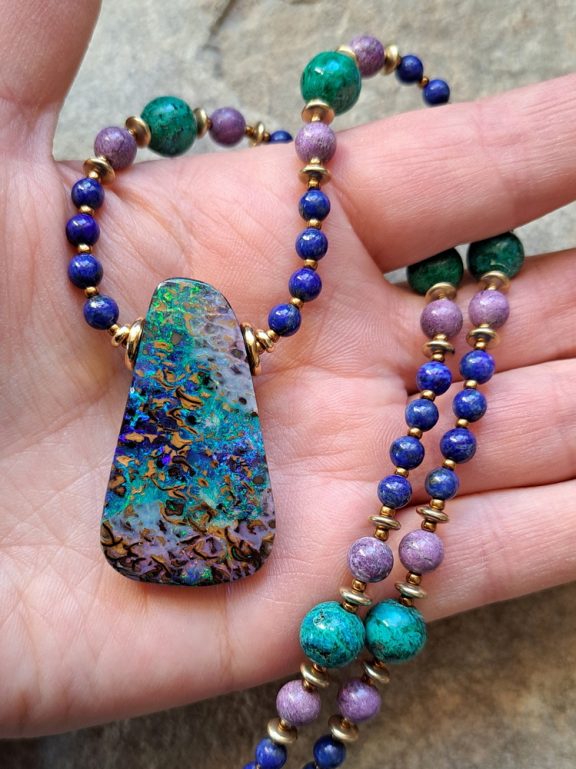 Boulderopal Anhänger Edelsteinkette Heilsteinschmuck