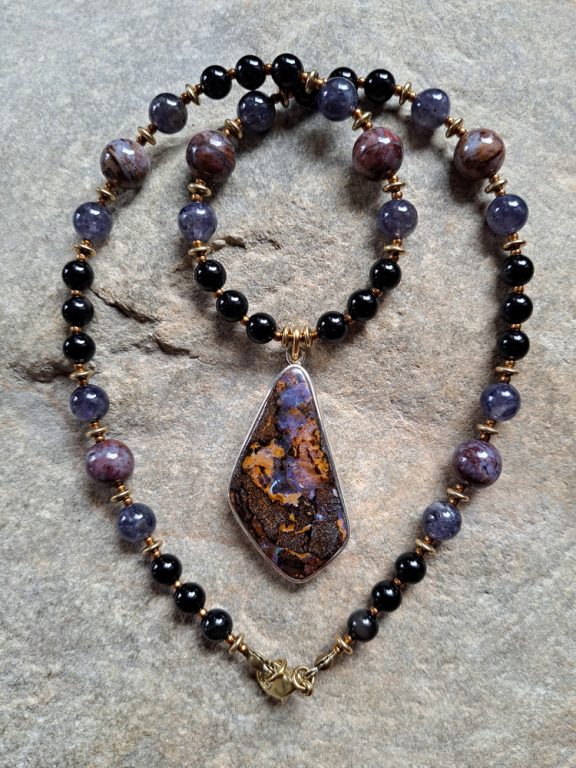 Boulderopal Anhänger Edelsteinkette Heilsteinschmuck