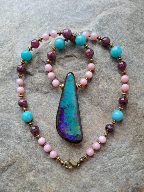 Boulderopal Anhänger Edelsteinkette Heilsteinschmuck