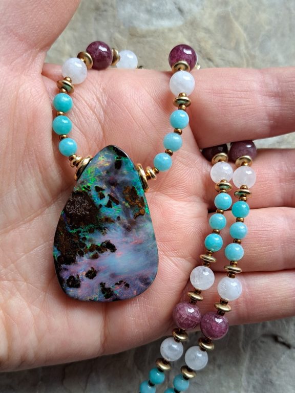 Boulderopal Anhänger Edelsteinkette Heilsteinschmuck