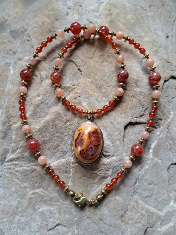Feueropal Anhänger Edelsteinkette Heilsteinschmuck