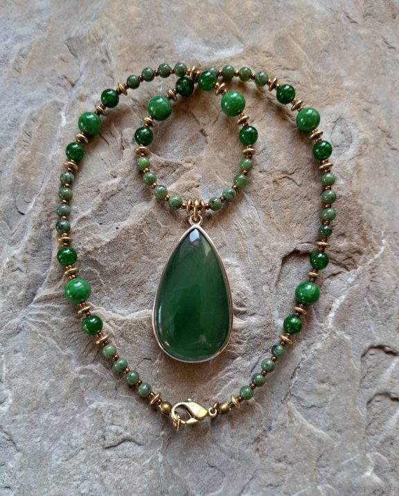 Jade Amulett Anhänger Edelsteinkette Heilsteinschmuck