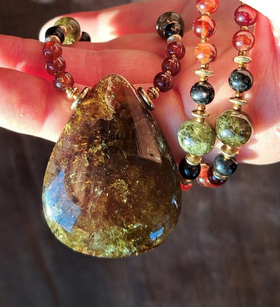 Grossular Amulett Anhänger Edelsteinkette Heilsteinschmuck