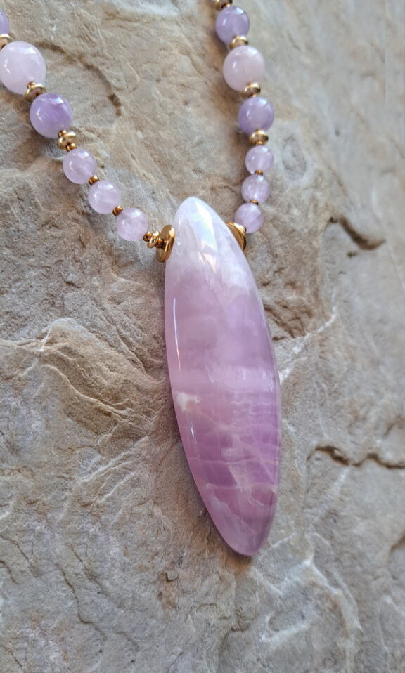 Pink Aragonit Amulett Anhänger Edelsteinkette Heilsteinschmuck