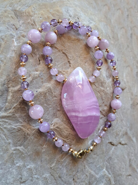 Pink Aragonit Amulett Anhänger Edelsteinkette Heilsteinschmuck