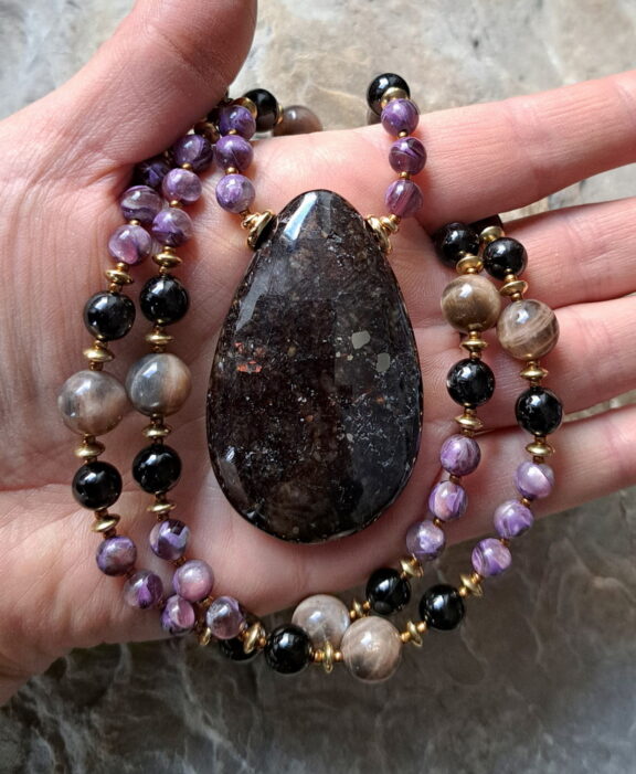 Siderit Amulett Anhänger Edelsteinkette Heilsteinschmuck
