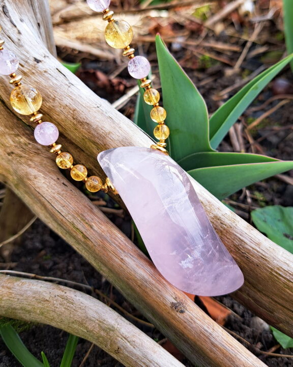 Rosenquarz Amulett Anhänger Edelsteinkette Heilsteinschmuck