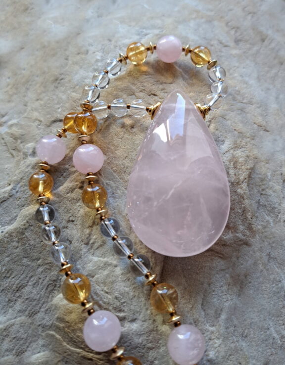 Rosenquarz Amulett Anhänger Edelsteinkette Heilsteinschmuck