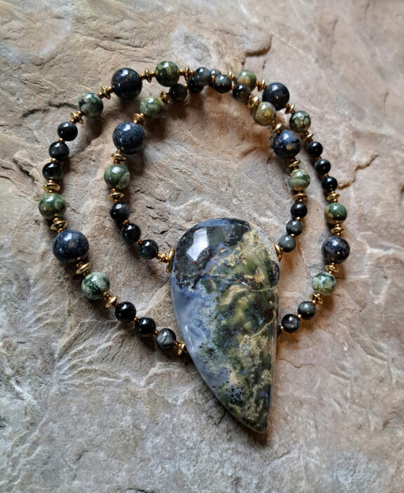 Moosachat Amulett Anhänger Edelsteinkette Heilsteinschmuck