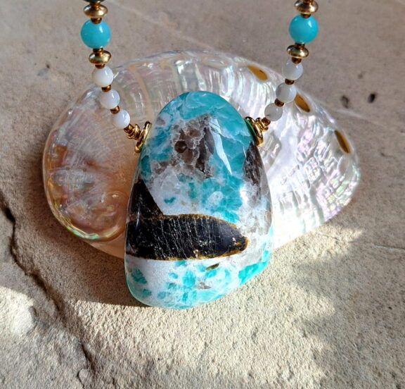 Amazonit Naturstein Amulett - handgemacht