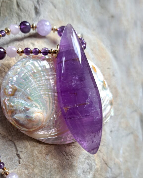 Handgeschliffener Amethyst Anhänger