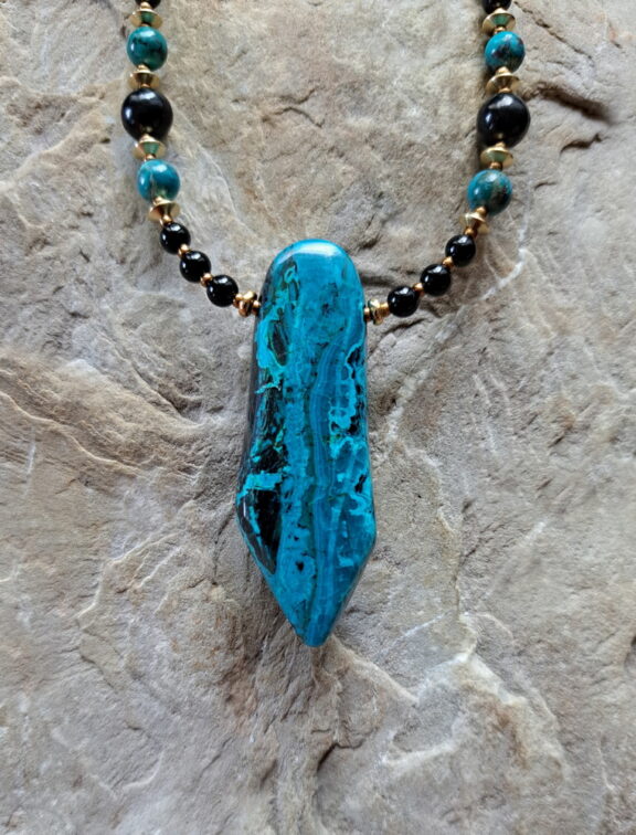 Atacamaopal-Anhänger - Edelsteinschmuck - handgemacht