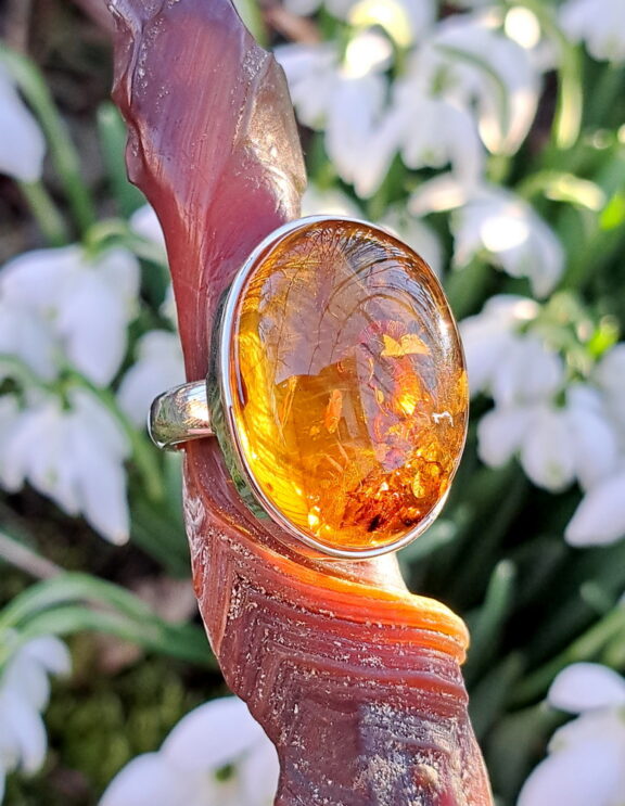 Bernstein Ring in Silber gefasst