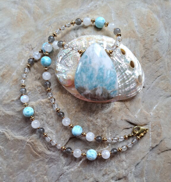 Blauquarz Heilsteinkette - handgemacht