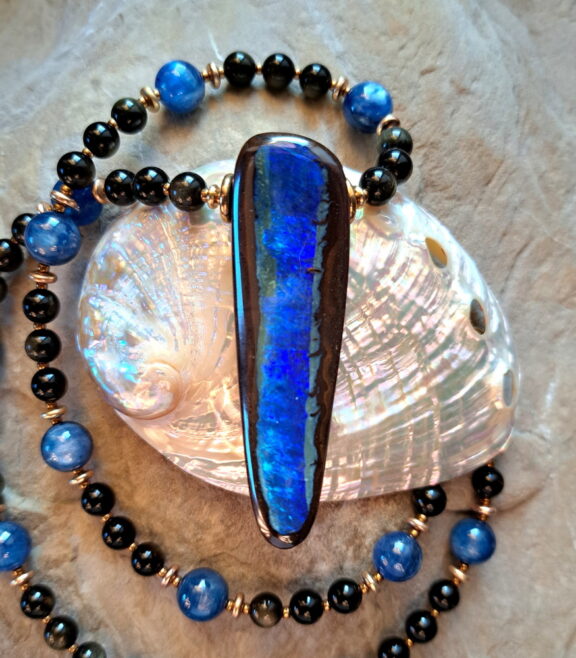 Boulderopal Anhänger XL schwarz - blau