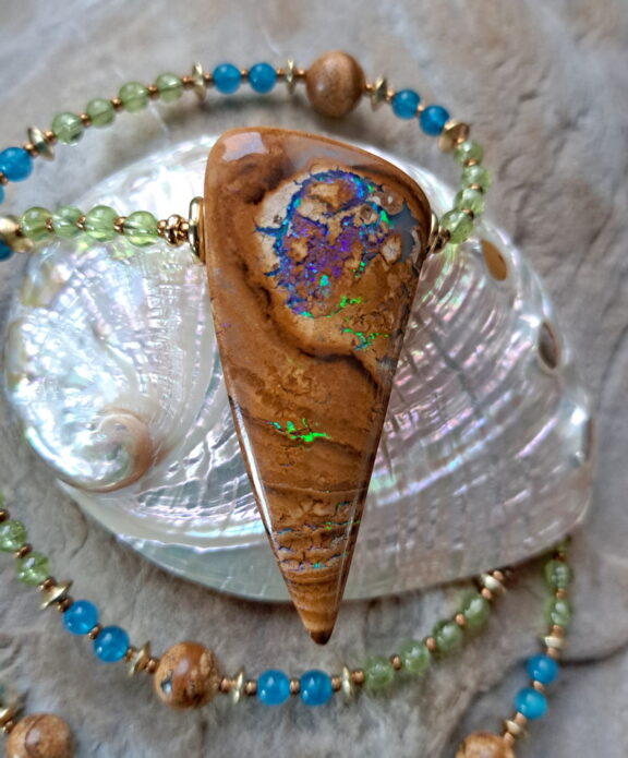 Boulderopal braun-grün-blau