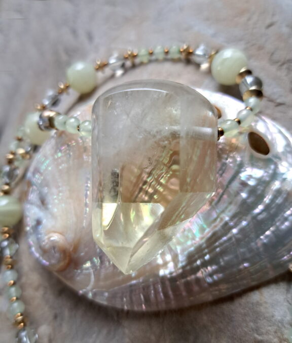 Citrin Spitze Natursteinanhänger