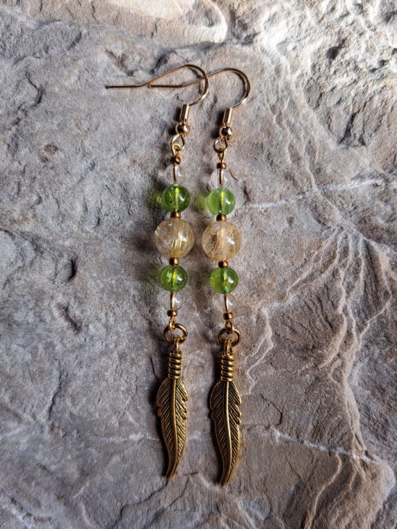 Ohrschmuck mit Rutilquarz Peridot Berkristall Perlen