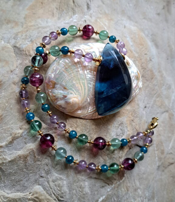 Fluorit Edelstein Kette - handgemacht