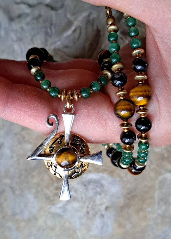 Jupiter Glücksbringer Anhänger an Edelstein Kette mit Tigerauge, Euchlorit und Turmalin Heilstein Perlen