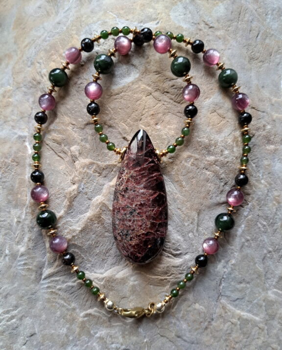 Granat Heilstein Amulett - handgemacht