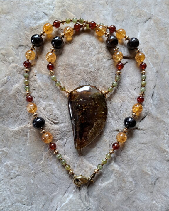 Grossular Anhänger selbst geschliffen mit Edelsteinkette