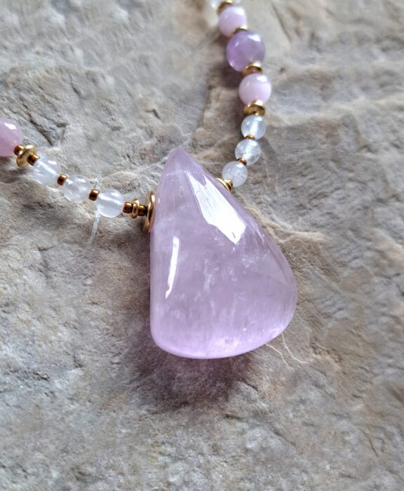 Kunzit Heilstein Anhänger