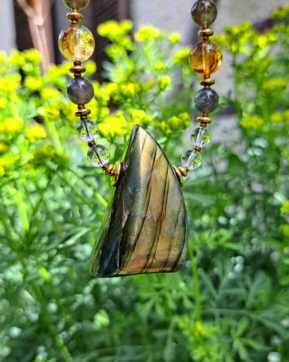 Labradorit Amulett - Naturstein Schmuck