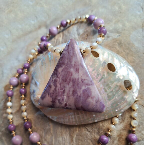 Lavendelquarz Edelstein Anhänger - handgemacht