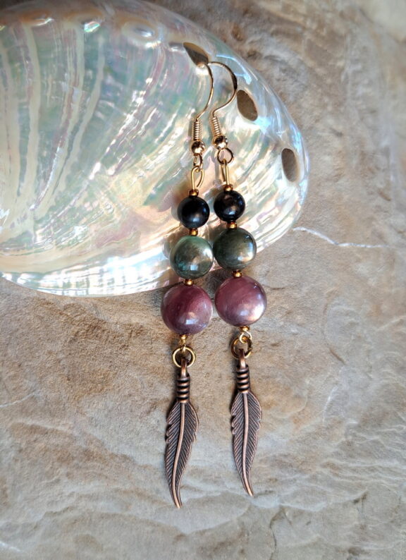 Lepidolith - Hypersthen Edelsteinohrringe