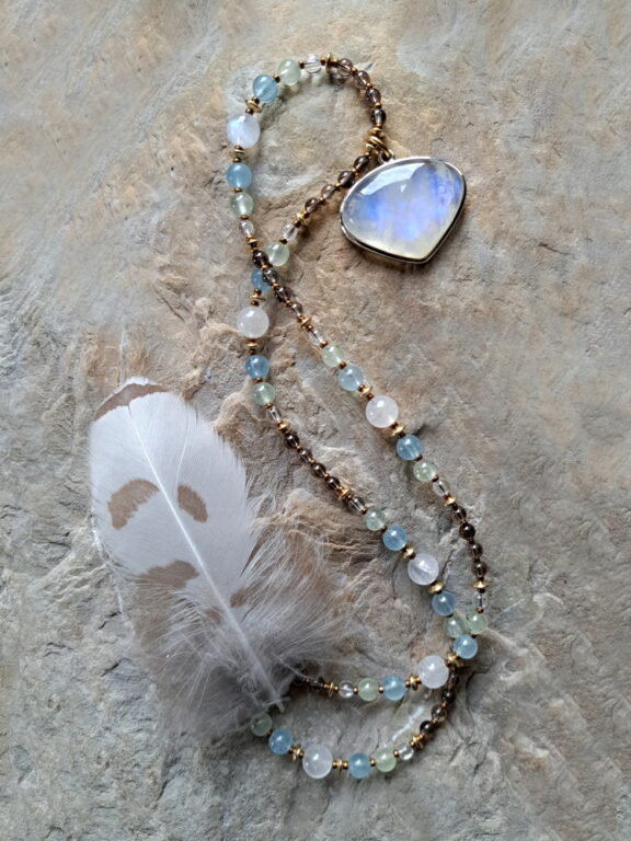 Mondstein Naturstein Kette