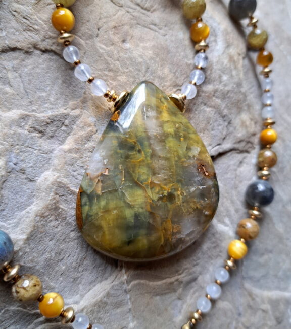 Nellit Edelstein Amulett - handgemacht