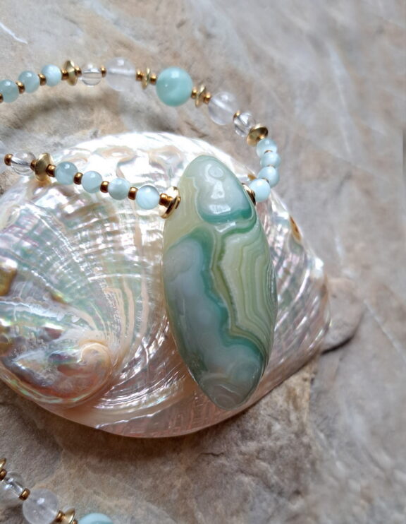Oasenstein aus der Wüste Gobi - Wüstenschmuck Anhänger - Natur