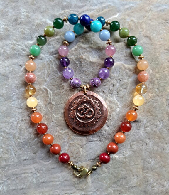 Om Chakra Heilstein Kette